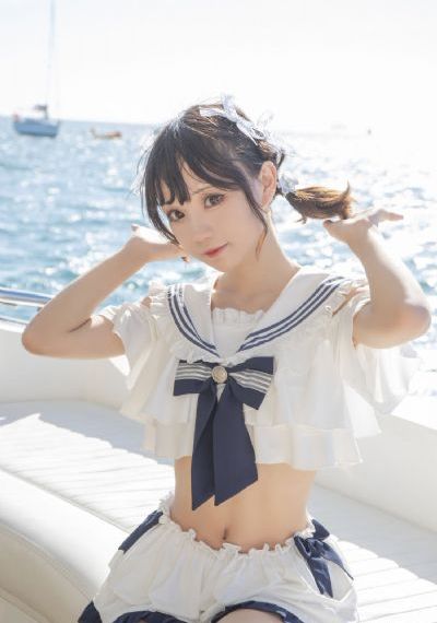 日本老师掀起裙子打屁股_DVD在线视频观看