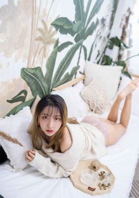美女不遮不挡的免费视频裸体_英文版字幕